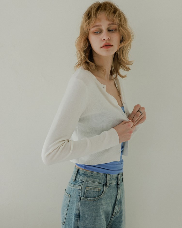 日常圓領排釦針織上衣