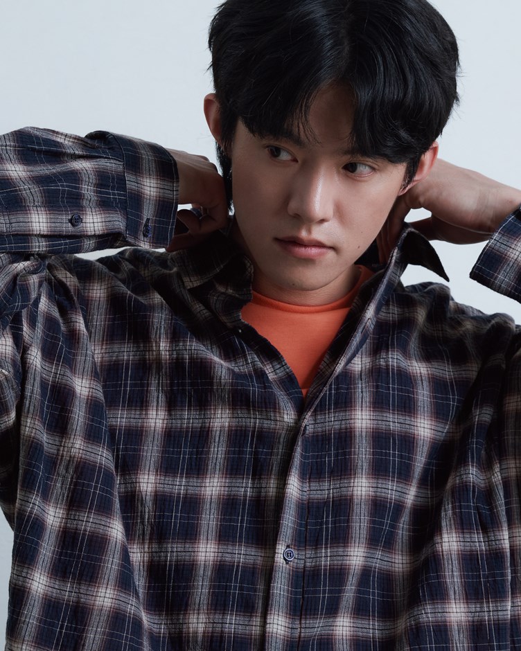 格紋綁帶長袖襯衫（4/30 陸續出貨）