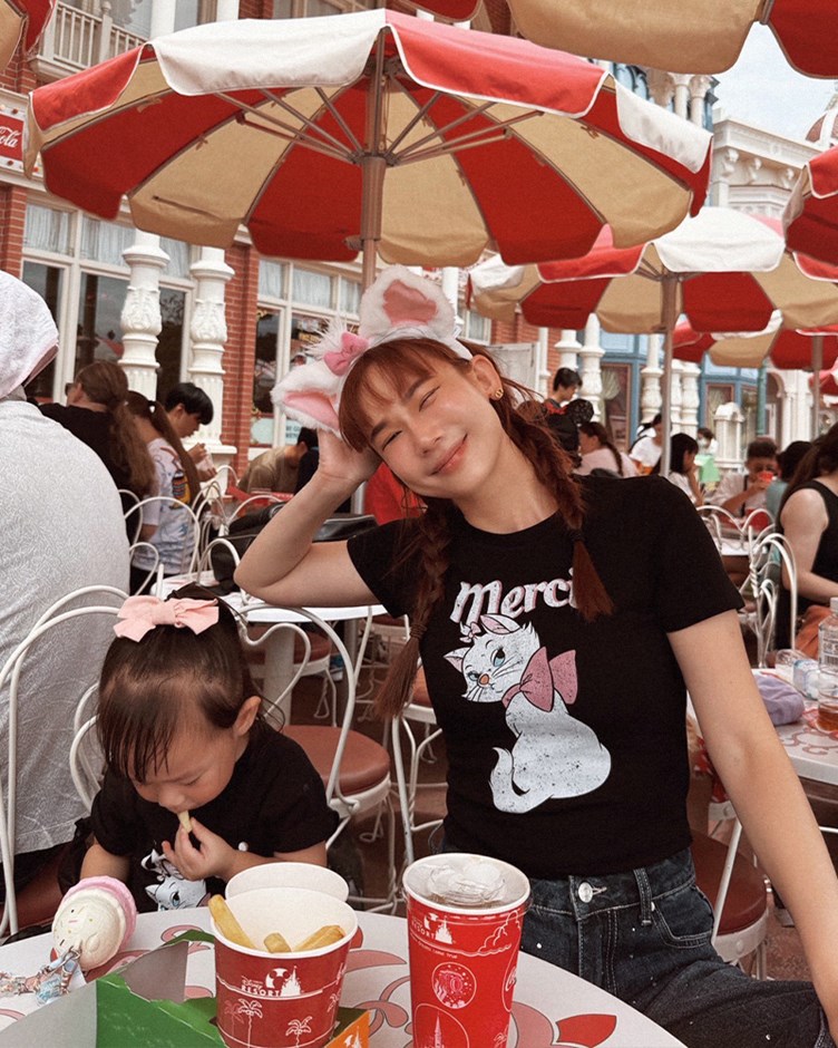 (預購9月下旬出貨)瑪麗貓合身短TEE(Disney系列)
