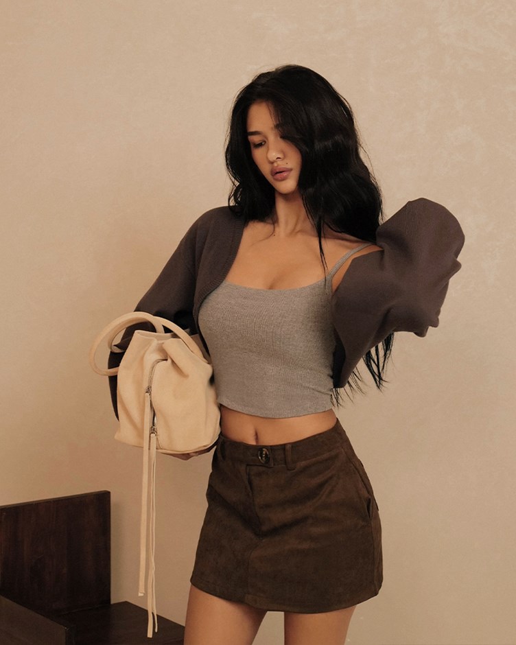 坑條磨毛細肩帶BRATOP(The Elaru label 聯名款-Ruby)