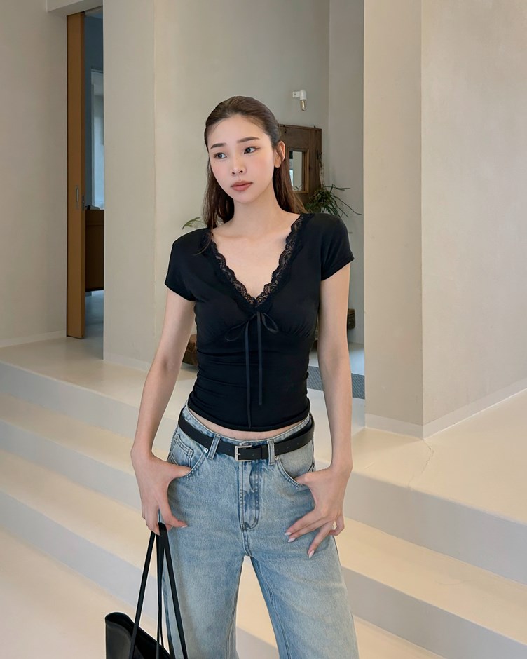 女人味美胸蕾絲短袖上衣