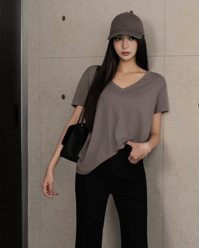 V領寬鬆長TEE