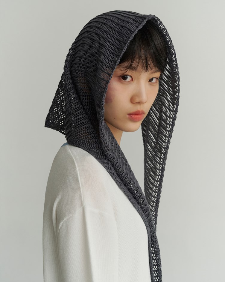 鏤空織紋三角領巾