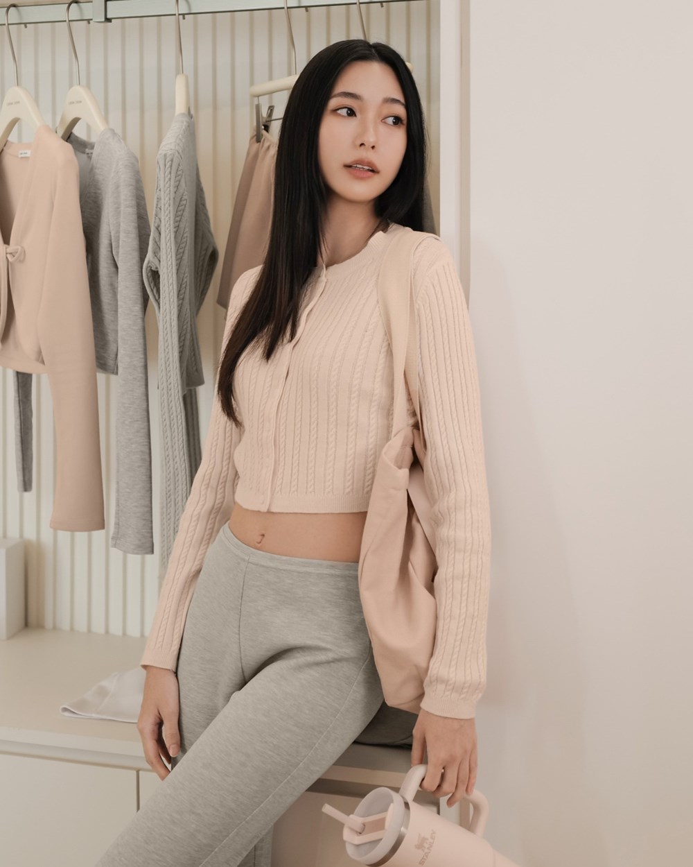 圓領麻花排釦開衫