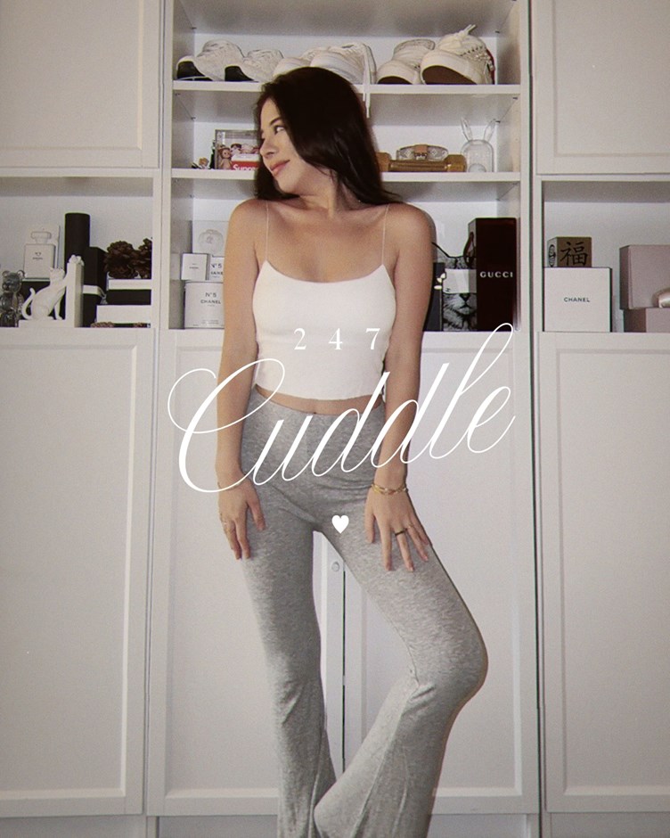 🧸 Cuddle 24/7 極親膚前開衩喇叭褲