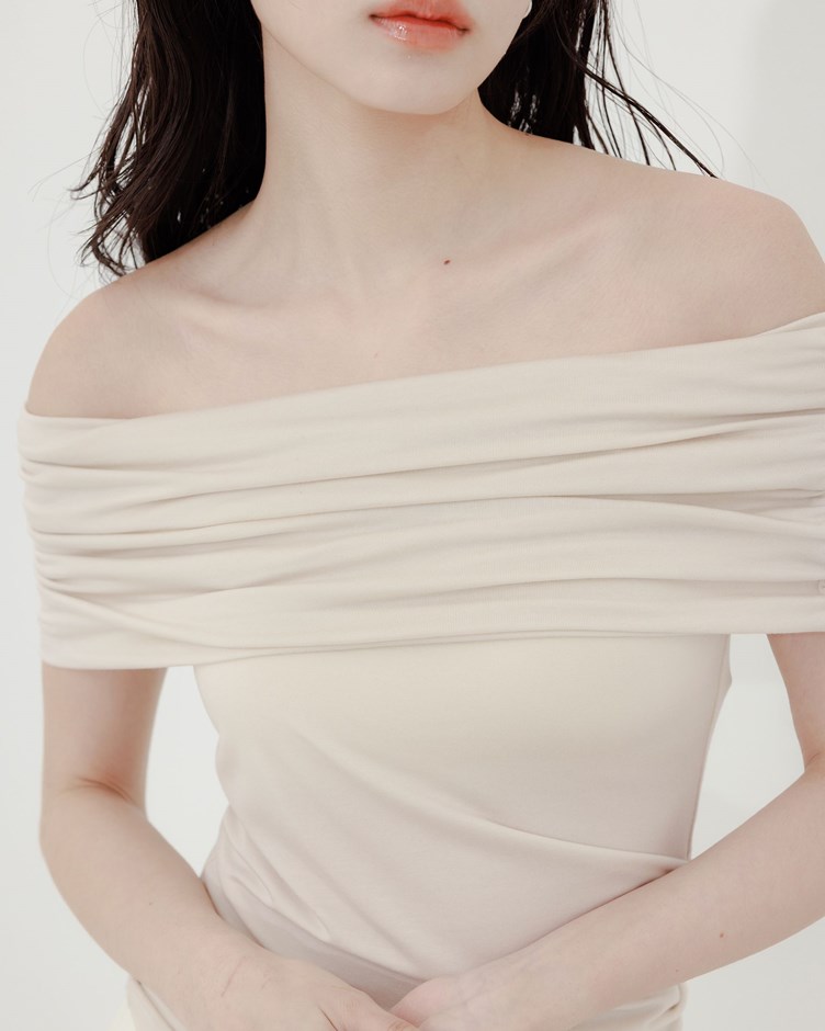 抽縐設計平領上衣