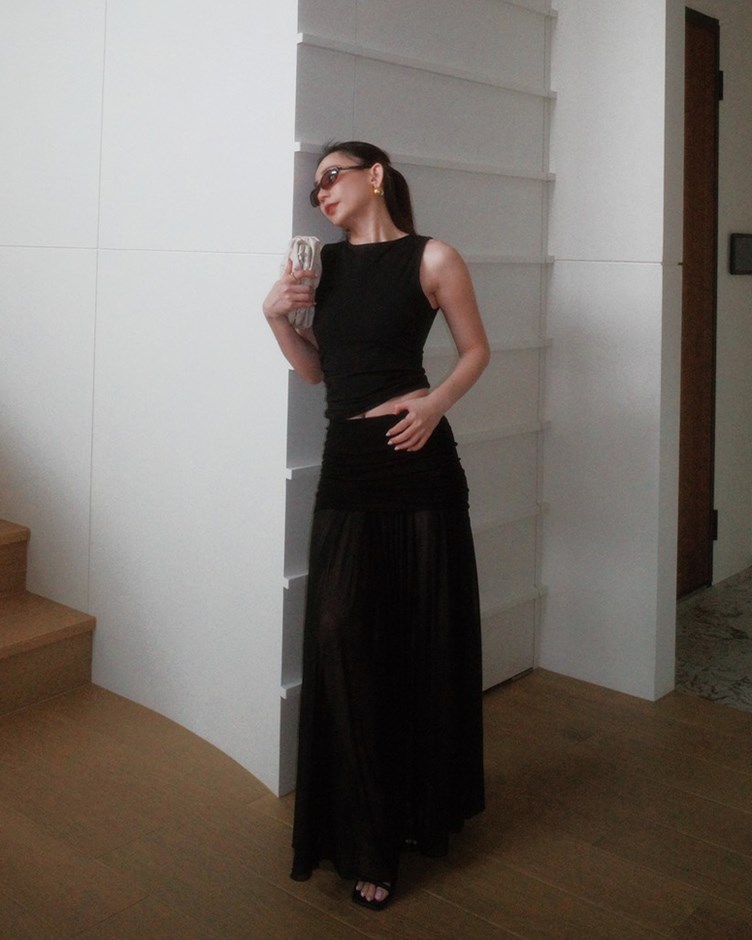 抓皺透膚飄逸長裙
