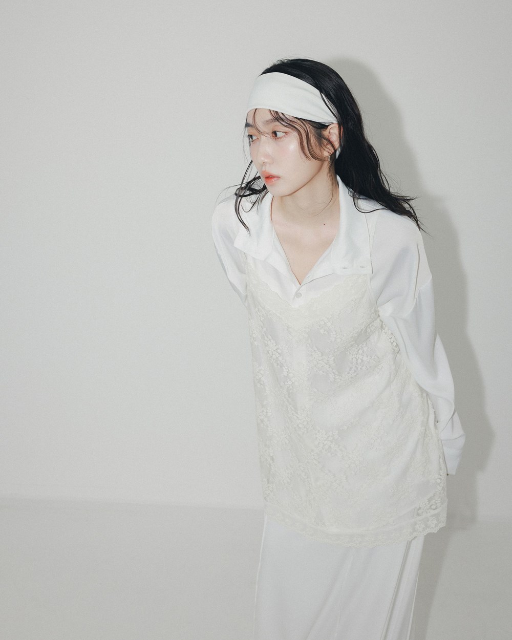 刺繡花花蕾絲透肌背心