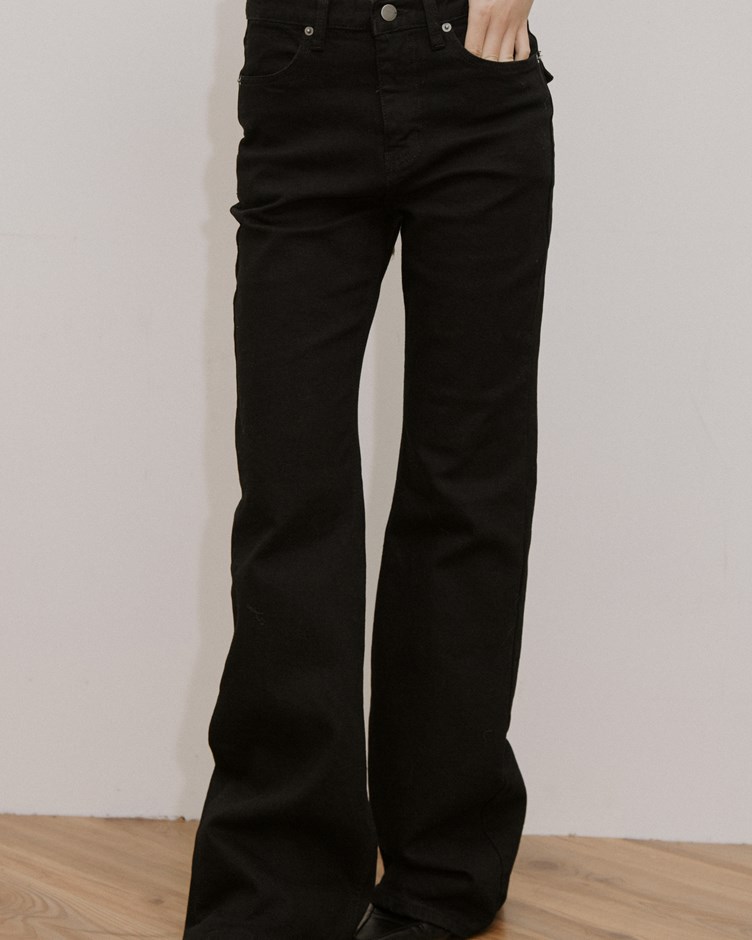 14 Back Flap後翻蓋修身落地牛仔褲