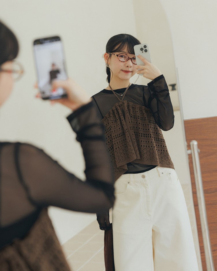 極彈透肌網紗圓領長袖上衣