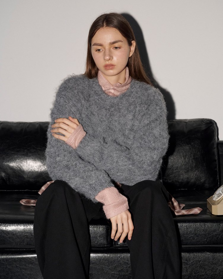 羊駝磨毛澎袖針織毛衣