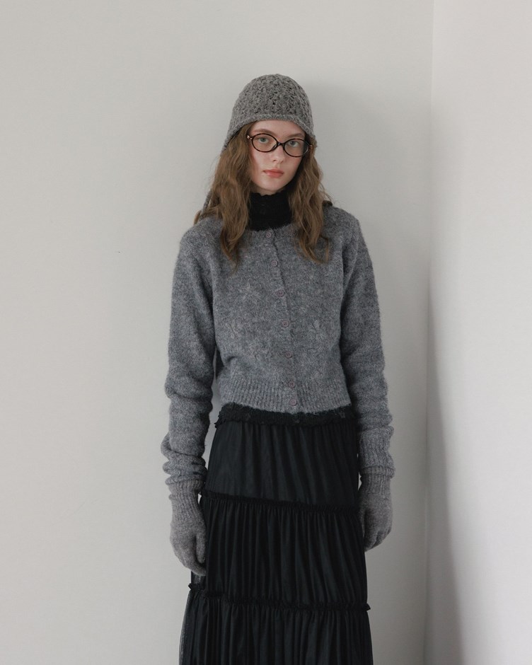 磨毛感立體花朵造型針織外套