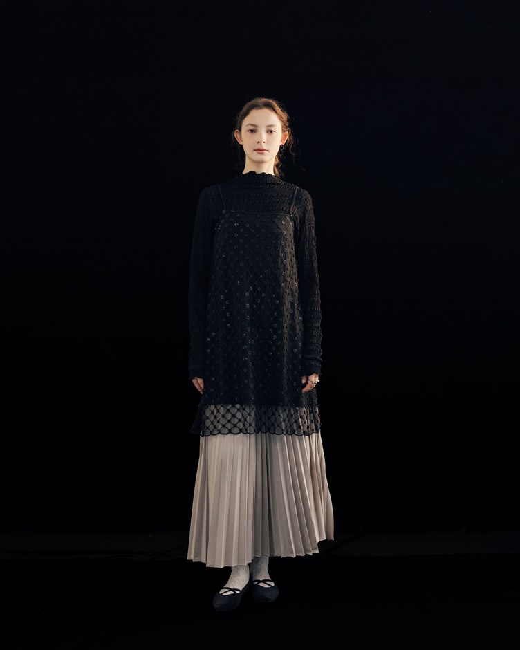 精緻珠片小花短洋裝