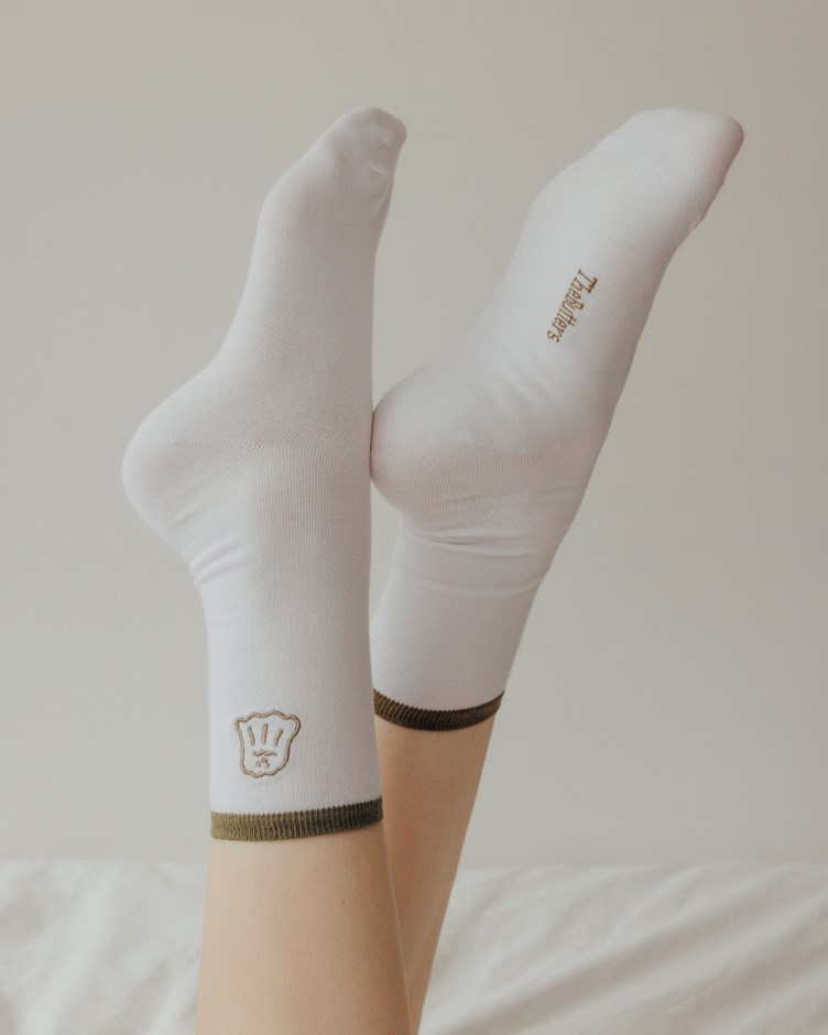 刺繡造型中筒襪