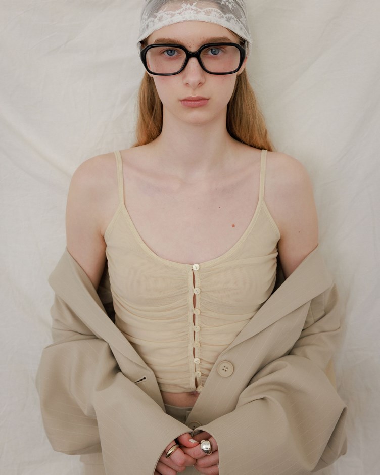 透肌網紗抓皺細肩背心