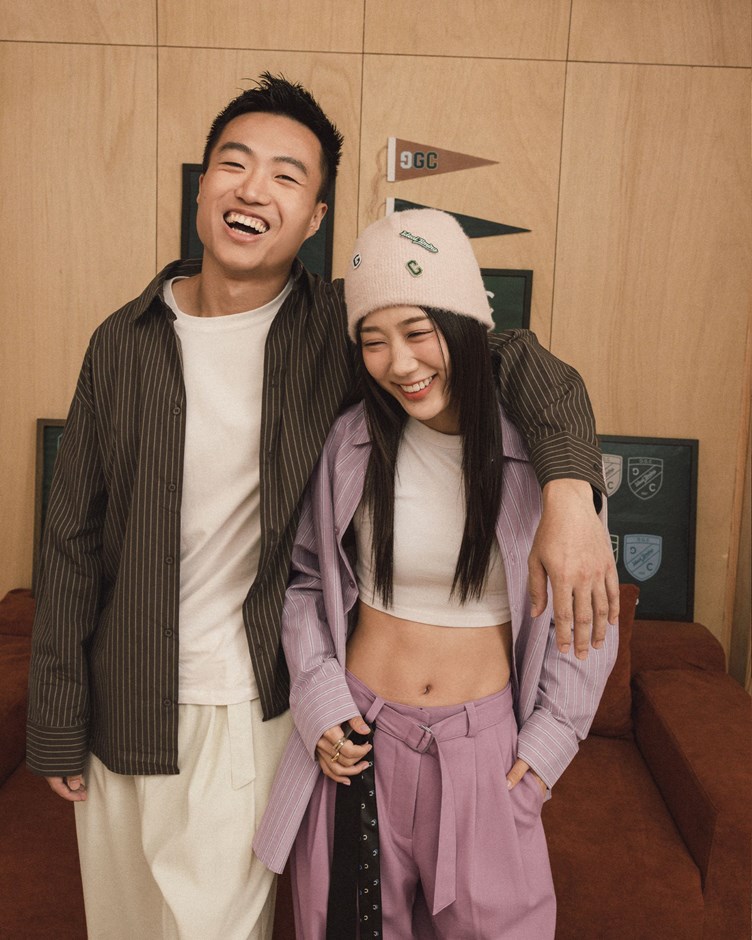 GGC刺繡條紋寬鬆襯衫(unisex)(金針菇&黃大謙聯名款)