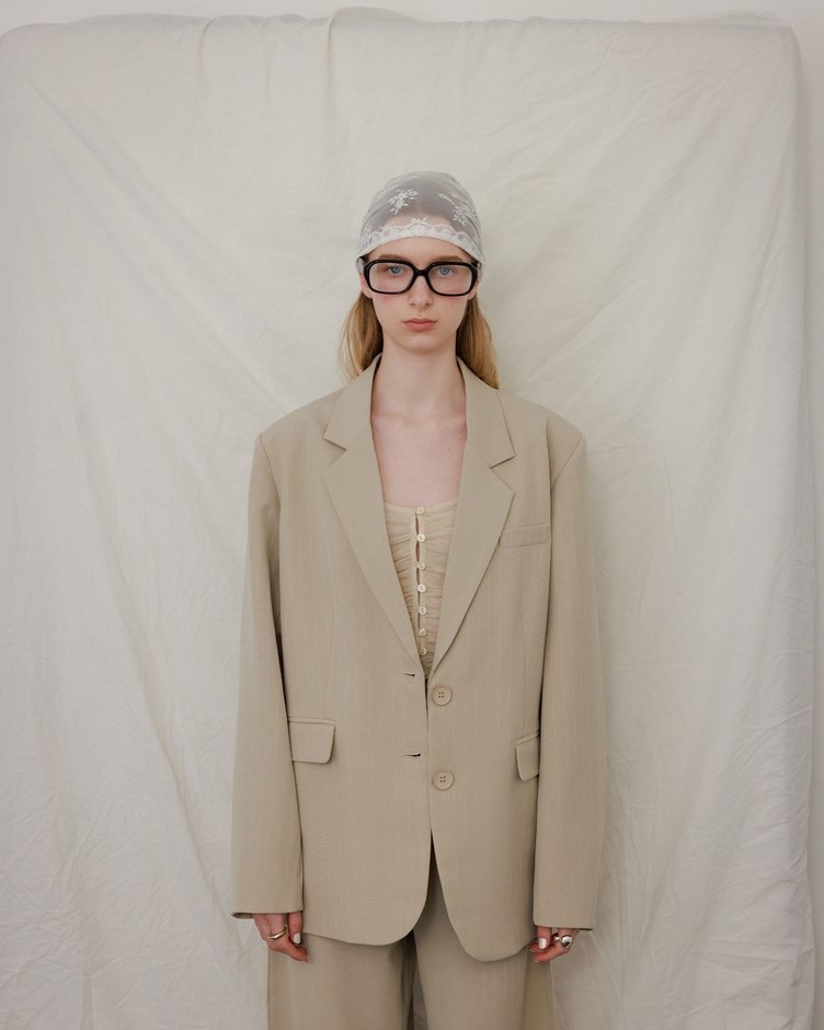 條紋繭型袖西裝外套(附髮圈)