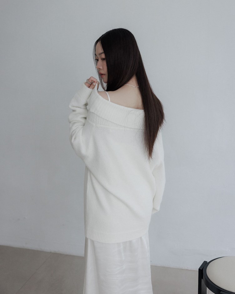 優雅一字領針織上衣