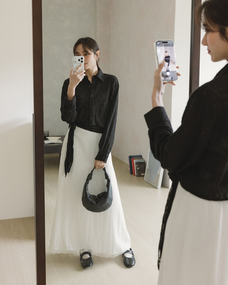 微透肌短版蕾絲襯衫