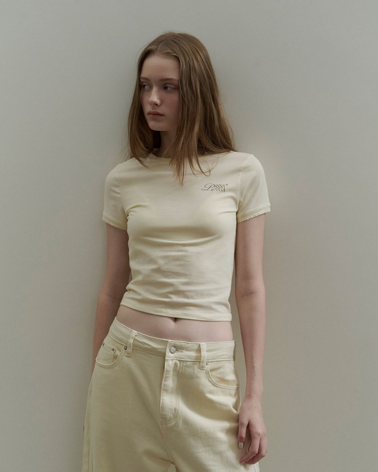 MIT小花邊造型標語印花上衣