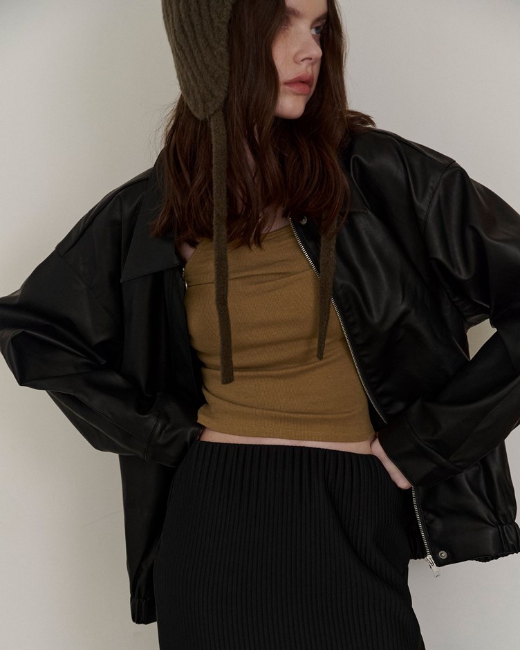 質感拉鍊雙口袋皮革外套