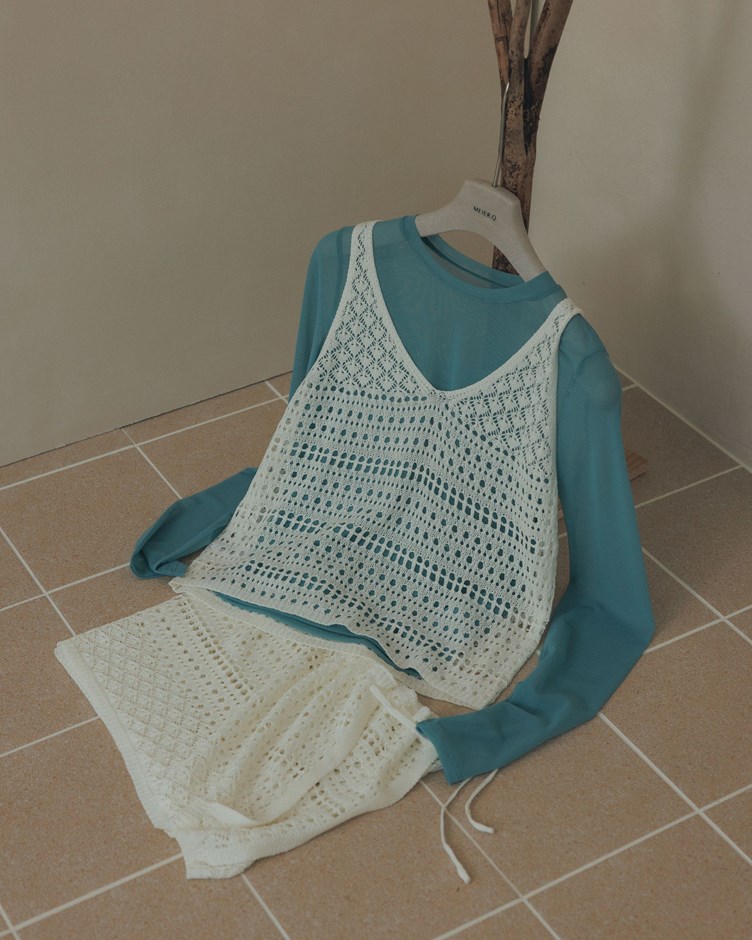 極彈透肌網紗圓領長袖上衣