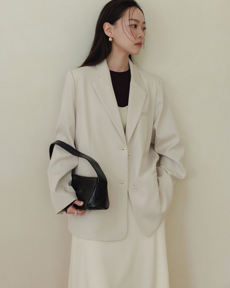 質感刺繡珍珠袖釦西裝外套