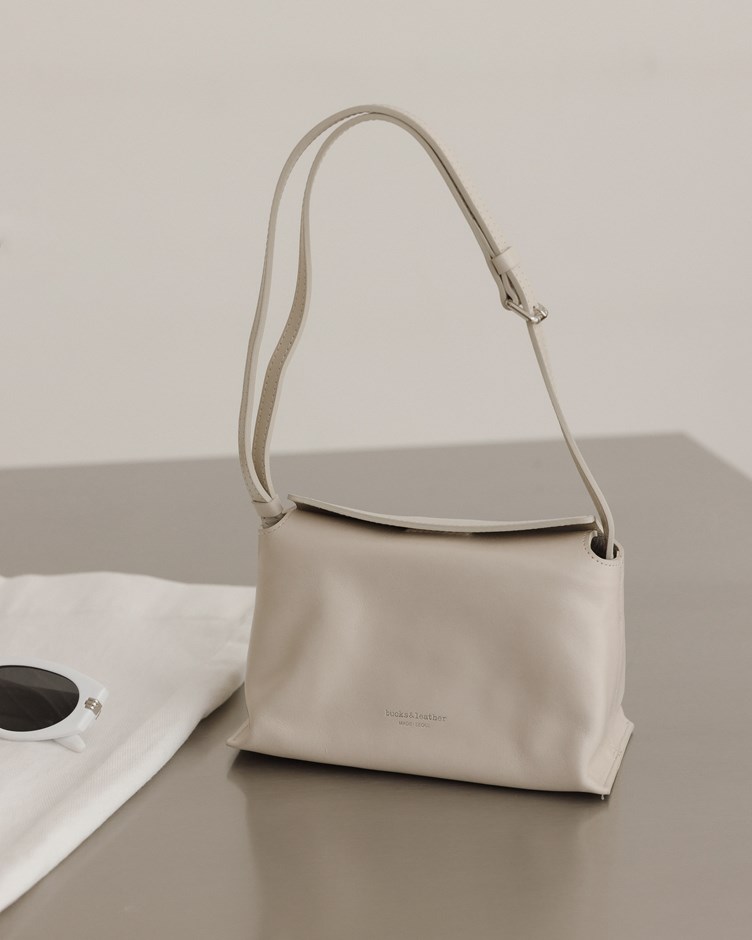 柔霧質感牛皮單肩包