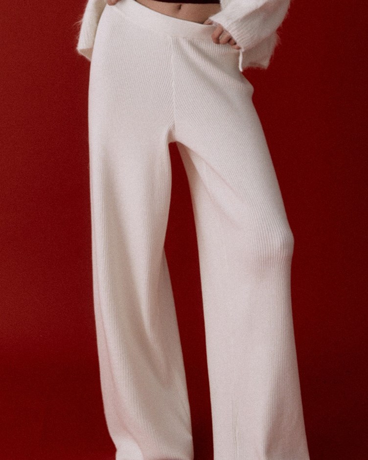 極簡厚磅針織長褲