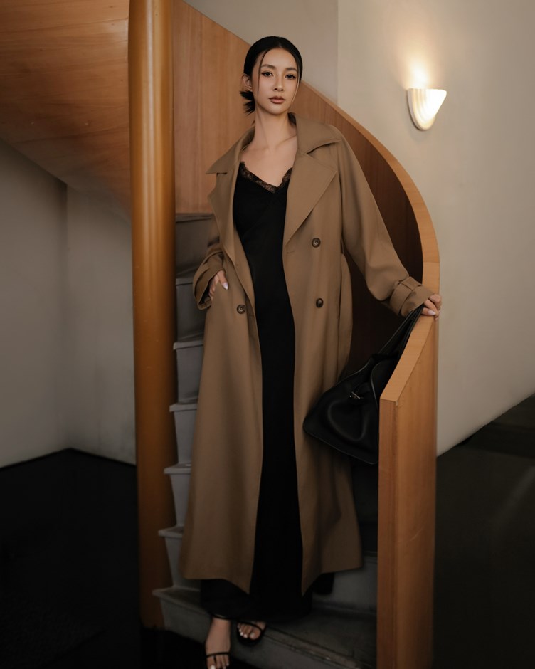 金棕長版風衣綁帶外套