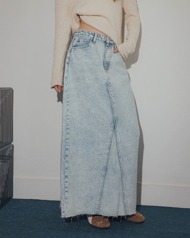 水洗刷色直筒剪裁牛仔裙