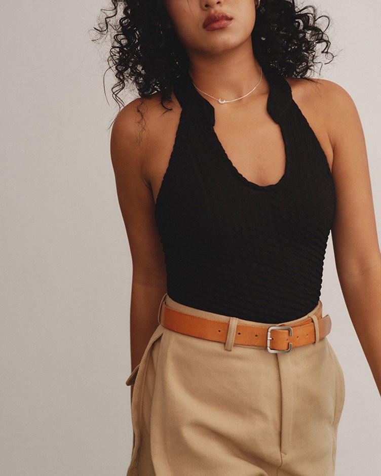 curved line hot shorts