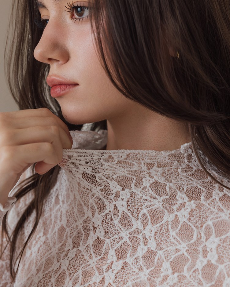 透膚立領蕾絲長袖(22)