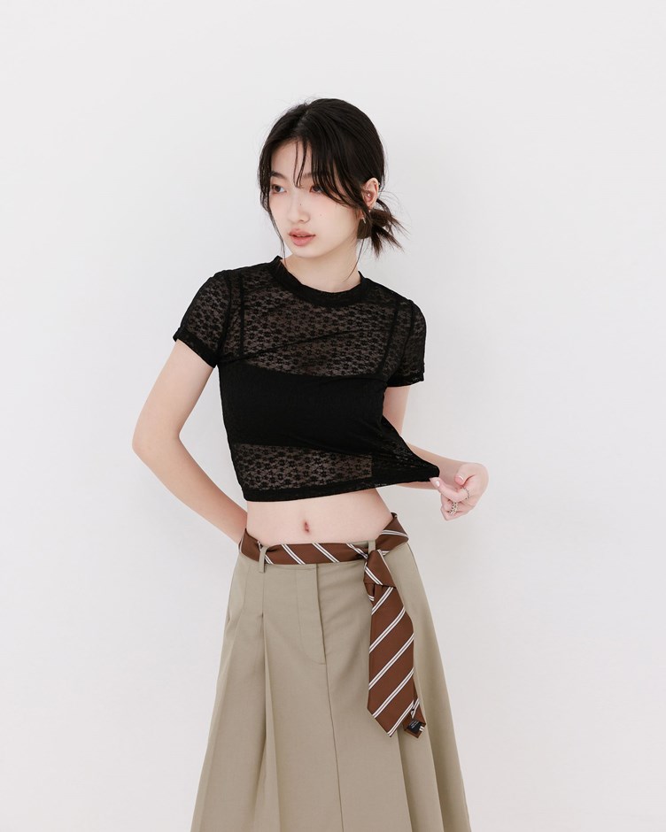 小花蕾絲短袖上衣