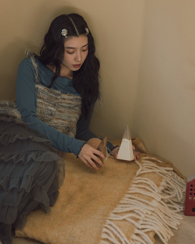 木耳邊配色坑條長袖