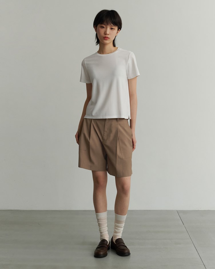 打褶口袋寬短褲