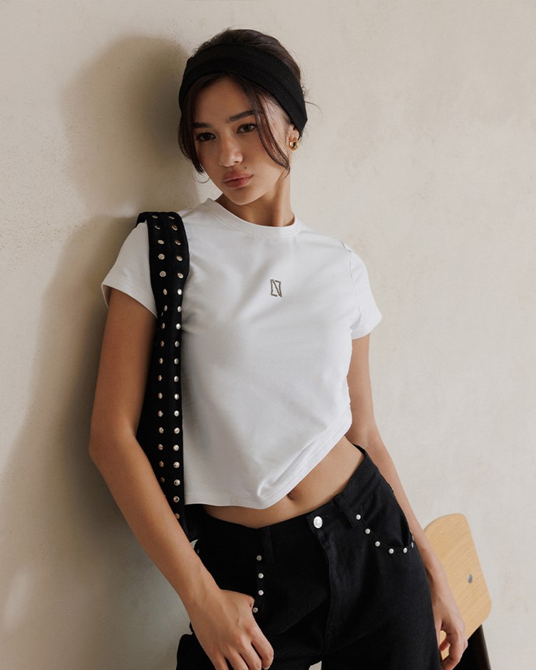 鉚釘LOGO合身剪裁TEE(ME.)