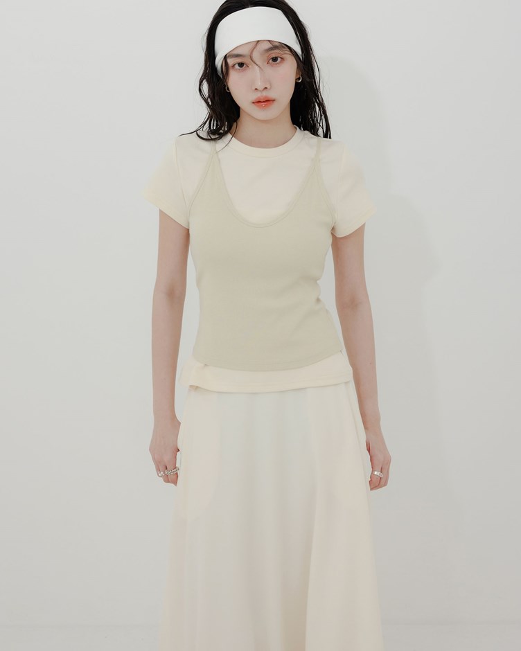 柔彈素面短袖上衣