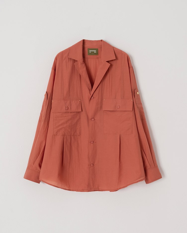 輕薄多口袋長袖襯衫