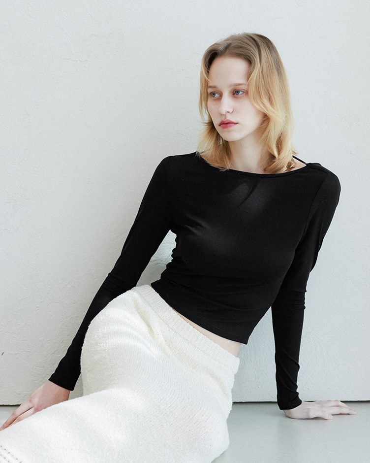 露背垂墜領長袖上衣