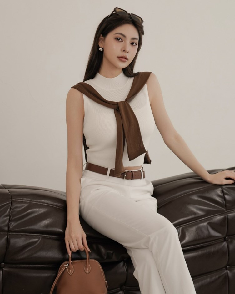 微高領粗針織彈力背心