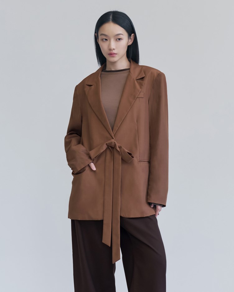 輕薄透紗西裝外套