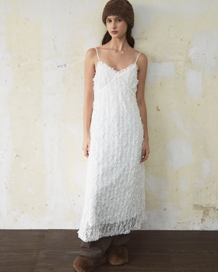 細肩帶荷葉蕾絲洋裝