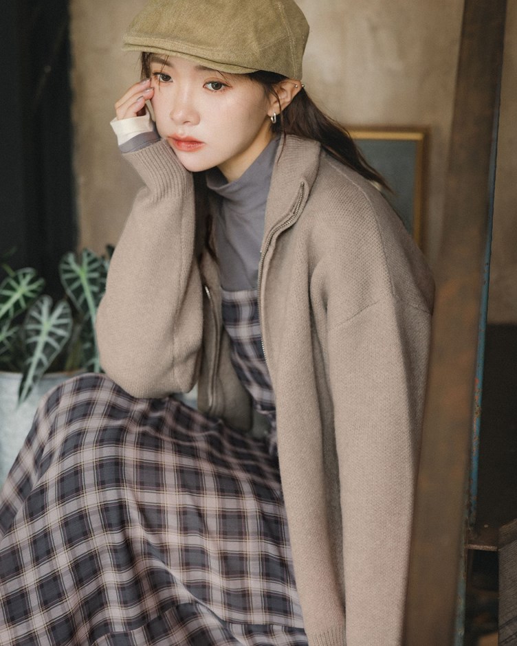 PROJECT.M 袖口拼接小高領上衣