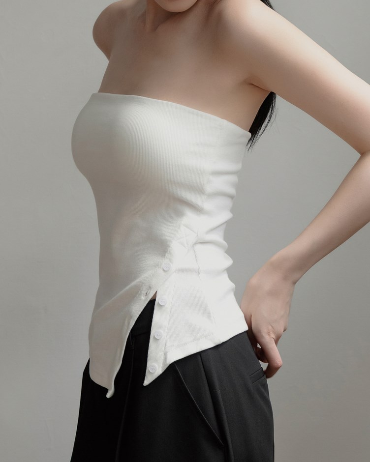 不對稱開釦造型平口BRA TOP
