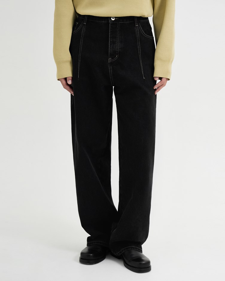 立體輪廓牛仔褲