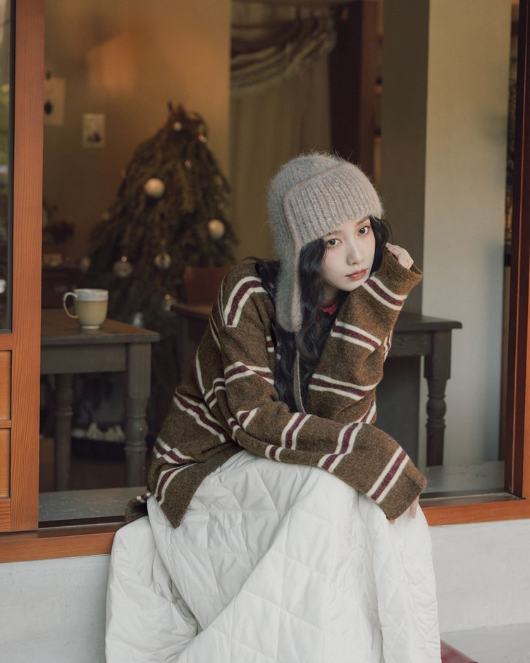 磨毛感橫紋配色POLO上衣