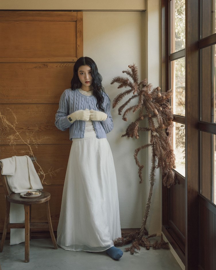 花瓣邊麻花針織外套