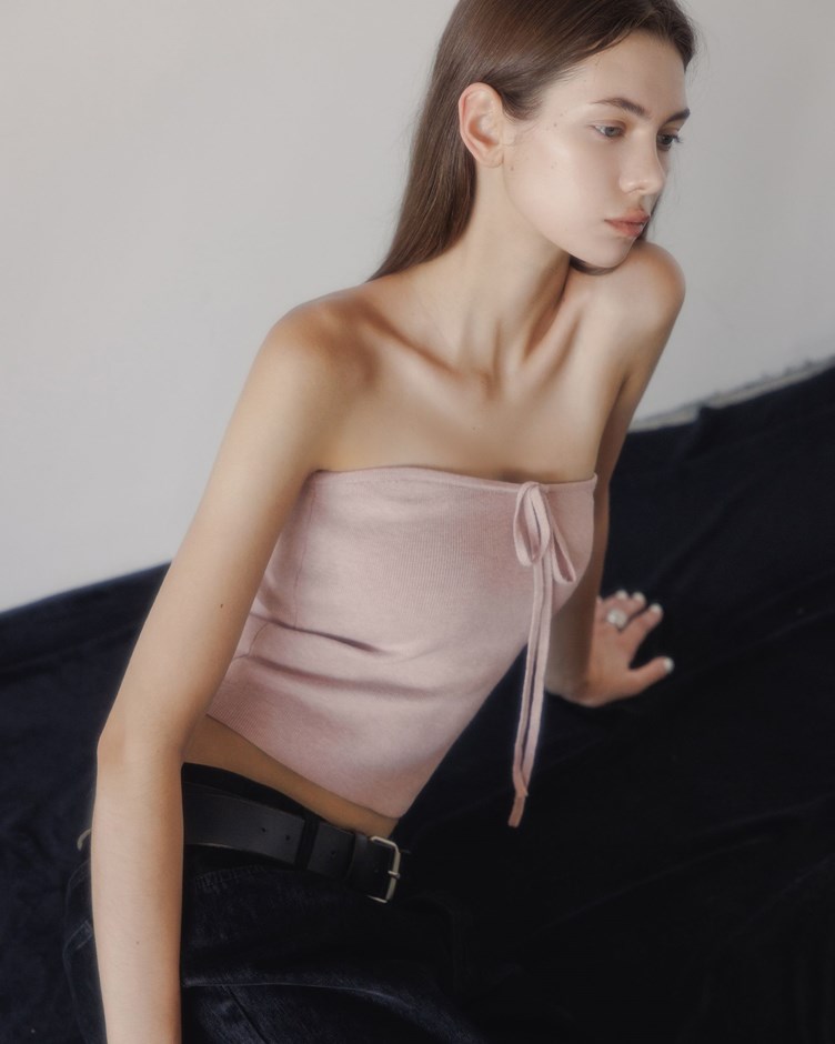 柔膚桃心領繞脖針織上衣