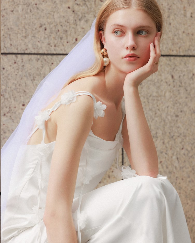 花朵抓皺光澤感長洋裝